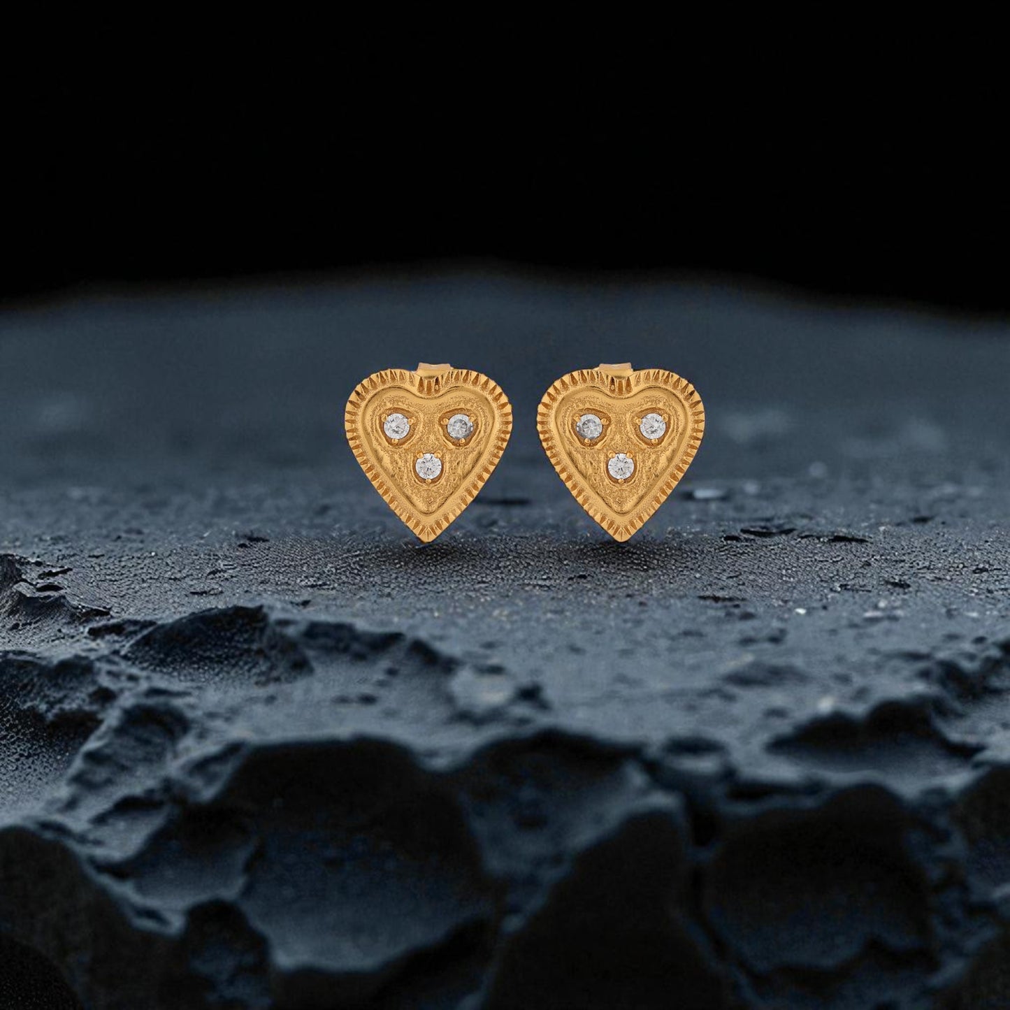 Pendientes botón HART Circonitas