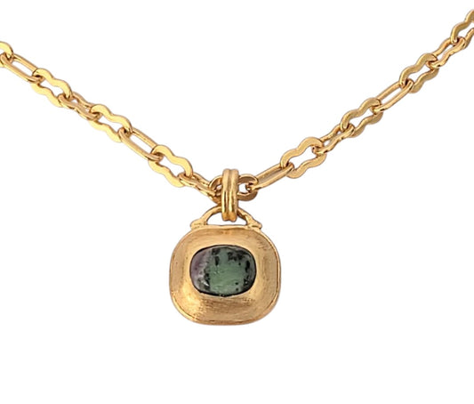 Collar KALI Rubizoicita