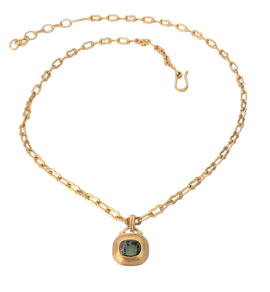 Collar KALI Rubizoicita