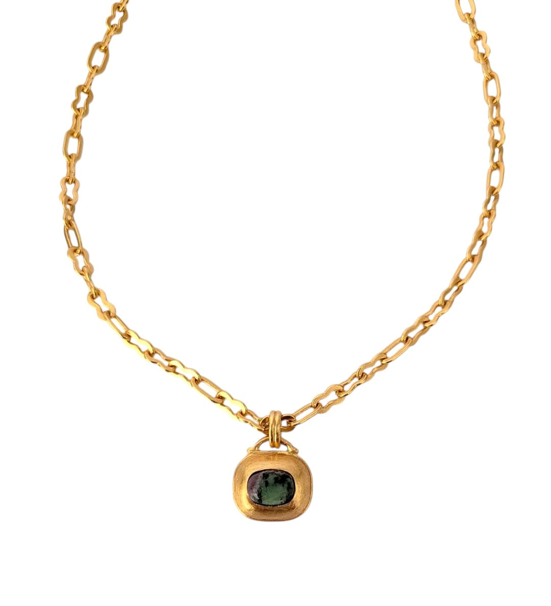 Collar KALI Rubizoicita